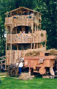 Bible House Radebeul Built on the occasion of a harvest festival by children, young people,  Social hours Fallen victim to an arson attack